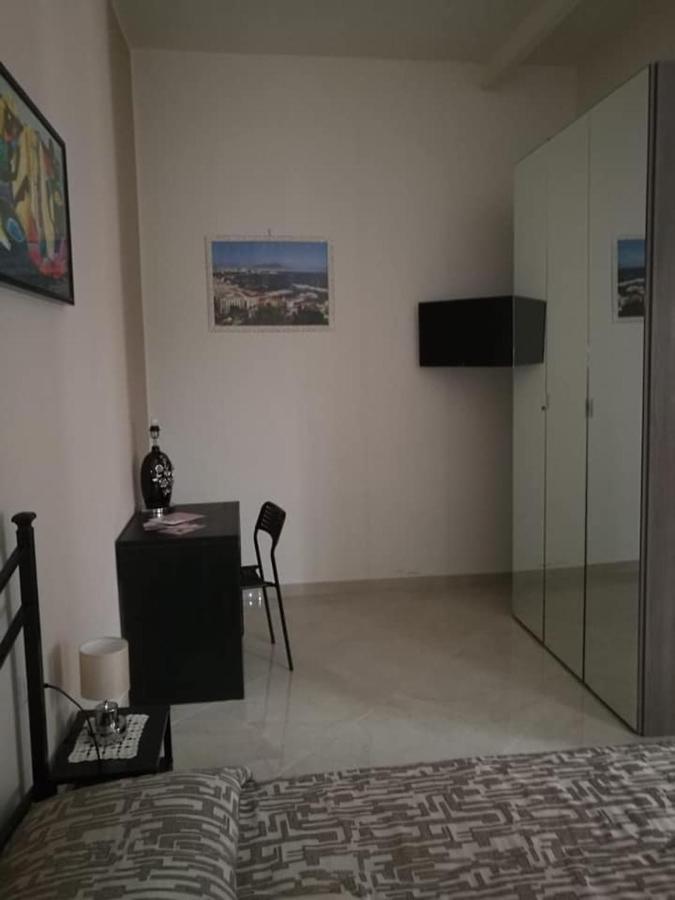 לינה וארוחת בוקר מרקטו סן סברינו Casa Kati מראה חיצוני תמונה